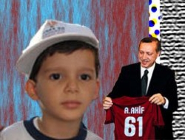 Adı: Ahmet Akif Albayrak. 9 yaşında, Trabzonspor taraftarı. - adi_ahmet_akif_albayrak_9_yasinda_trabzonspor_taraftari_h4230